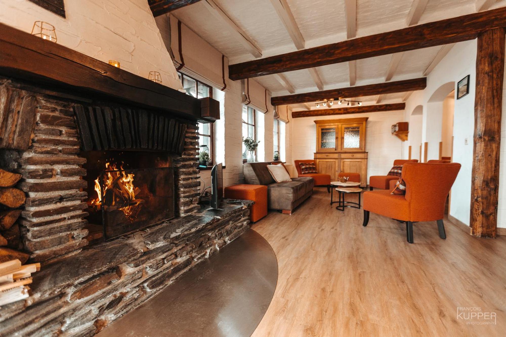 Le Grand Cerf 25 Pers, Malmedy- Chalet Rustique, Jardin Εξωτερικό φωτογραφία